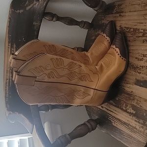 Justin Cowgirl Boots